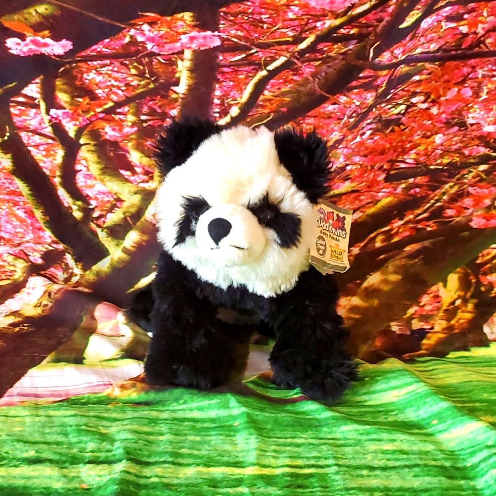 NWT Wild Republic Cuddlekins Baby Panda 2004